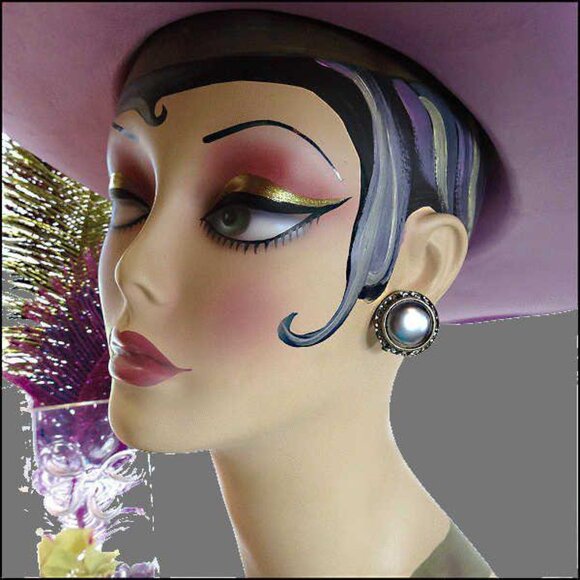 1950s Coro Grey Pearl Rhinestone Button Vintage Clip Earrings - Picture 3 of 6